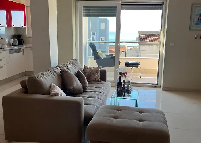 Kroatien Adria Riviera Mit 3 Schlafzimmer Apartment *